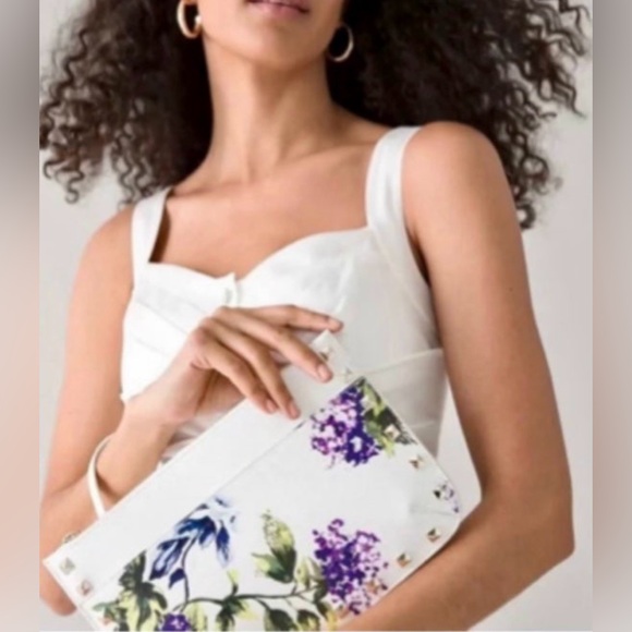 NWT-White House Black Market Clutch-Studded Wristlet Hydrangea - Picture 4 of 6